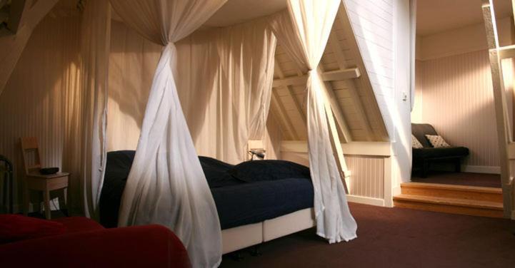Guesthouse De Utrechtsche Dom Gouda Pokój zdjęcie