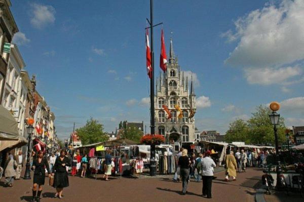 Guesthouse De Utrechtsche Dom Gouda Zewnętrze zdjęcie